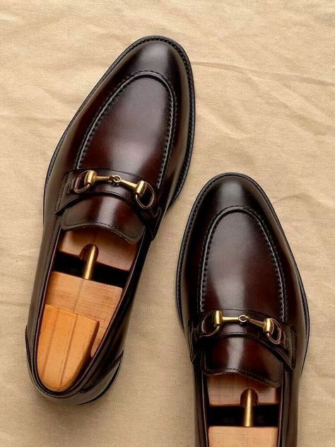 GENTLEMEN'S FOOTWEAR
